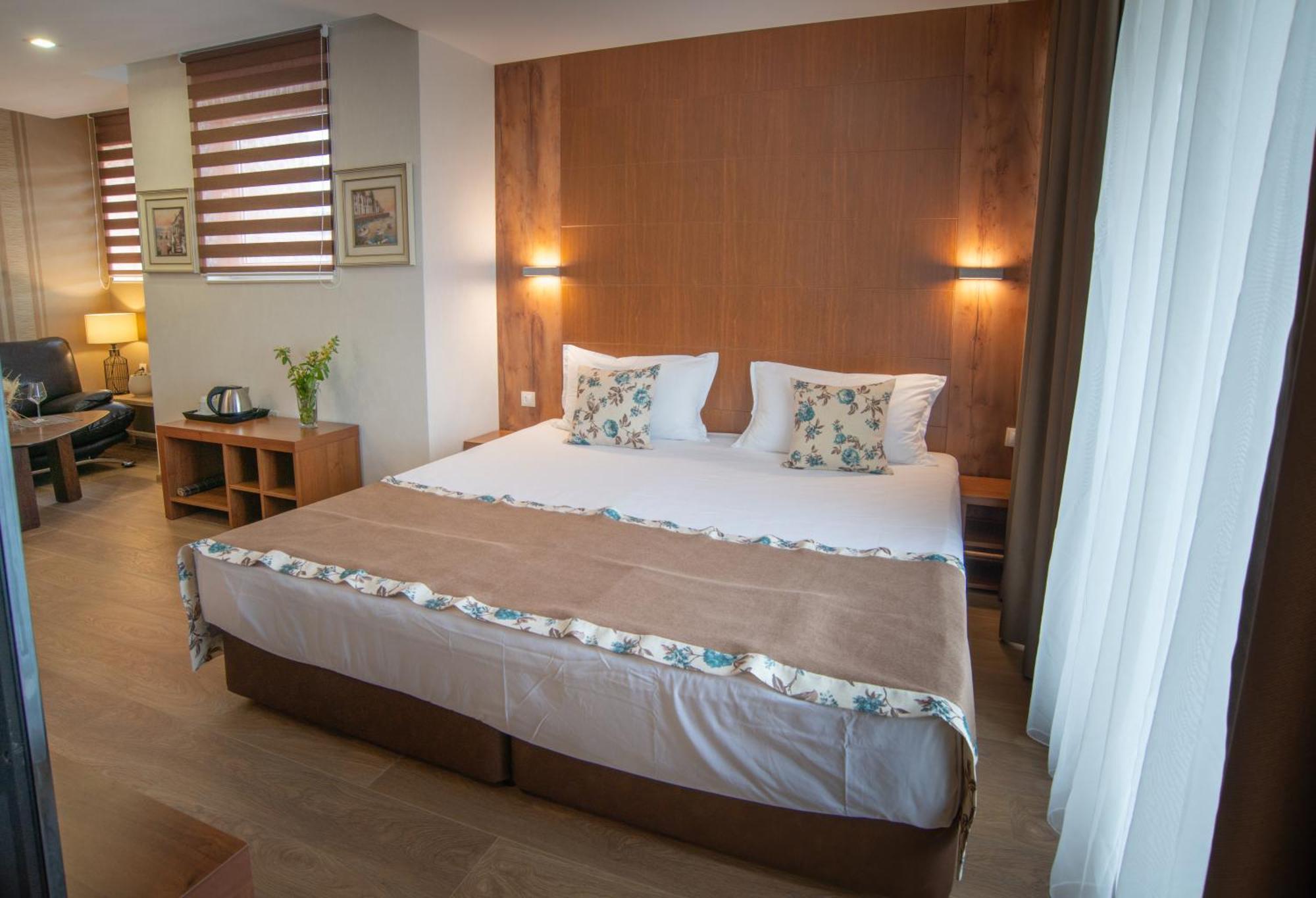 Family Hotel Berlin Beach Свети Влас Стая снимка