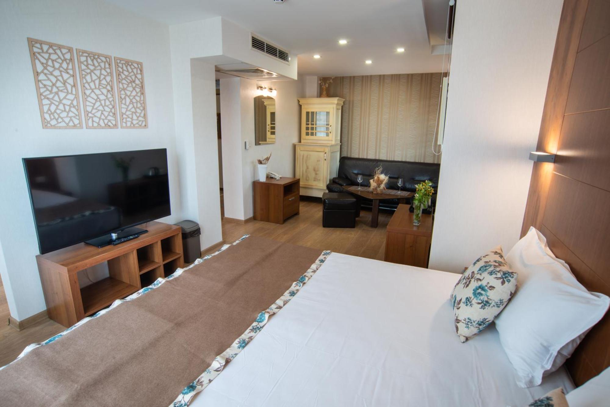 Family Hotel Berlin Beach Свети Влас Стая снимка