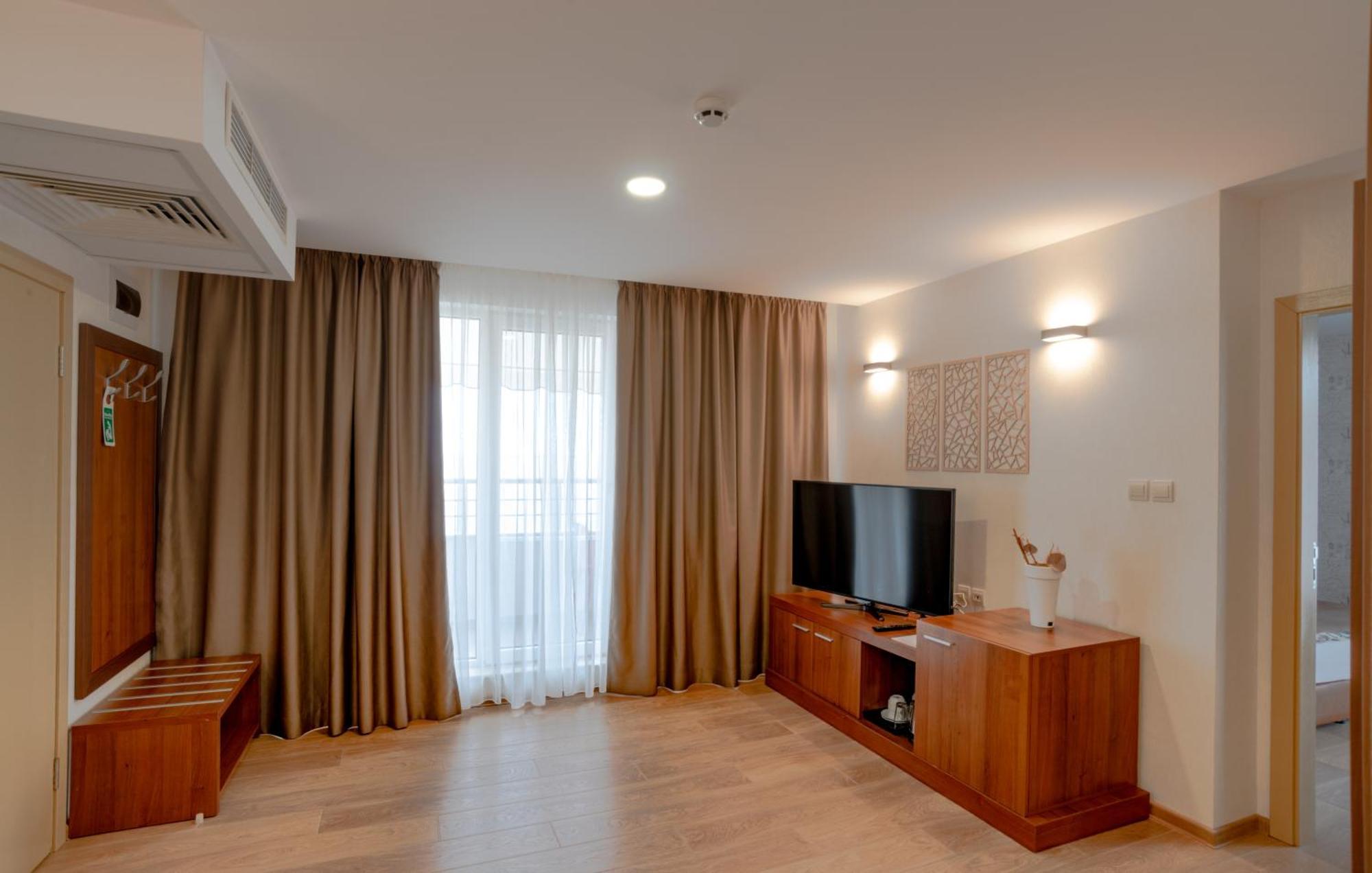 Family Hotel Berlin Beach Свети Влас Стая снимка